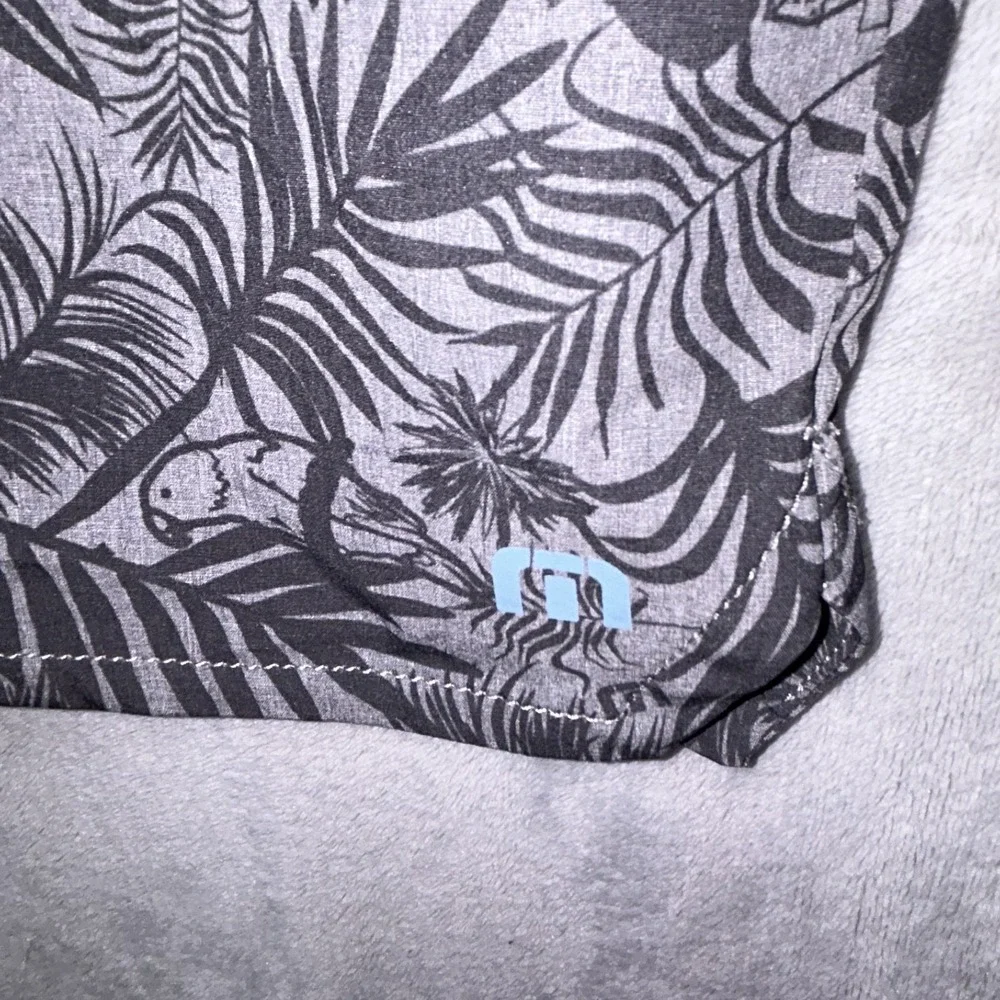 Travis Mathew Board Shorts Mens 34 Gray Floral Hawaiian Pockets 9